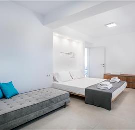 4 bedroom villa with pool and sea view in Perithia, Corfu, sleeps 9